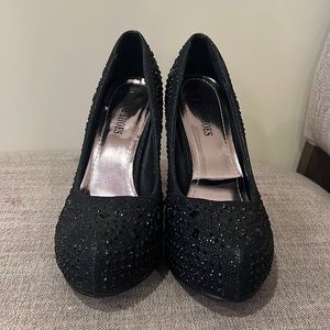 Gorgeous heel shoes 🔥🔥🔥